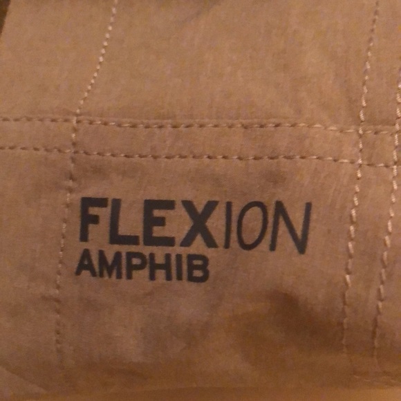 Mens 42 Eddie Bauer Travex khaki Flexion amphib shorts - Picture 2 of 10